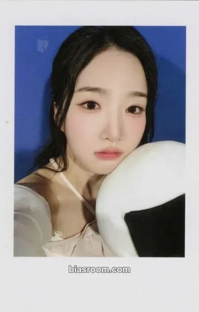Yooyeon Assemble25 Photocard - tripleS - tripleS K-pop photocard