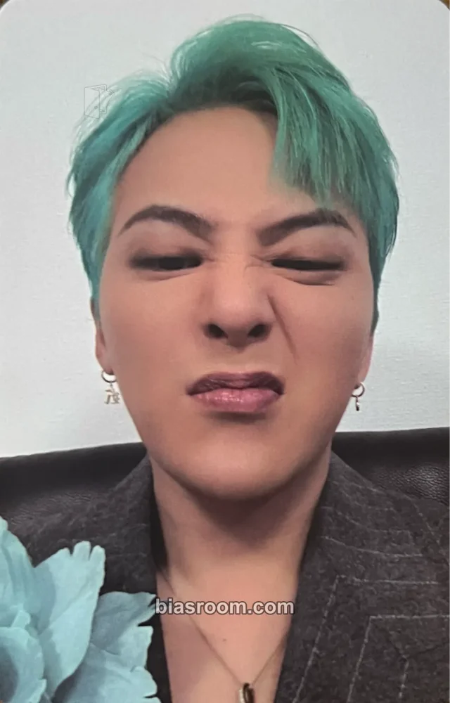 G-Dragon - G-Dragon - G-Dragon 2025 World Tour Ubermensch Event merch photocard photocard set tour merch