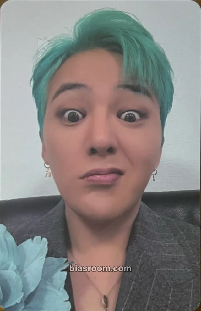 G-Dragon - G-Dragon - G-Dragon 2025 World Tour Ubermensch Event merch photocard photocard set tour merch