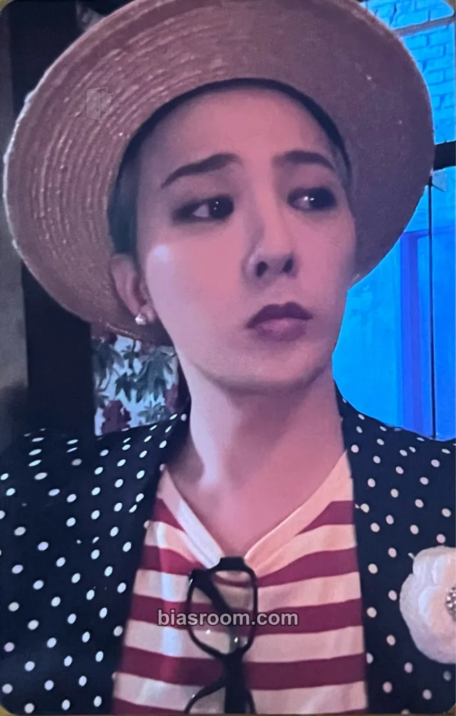 G-Dragon - G-Dragon - G-Dragon 2025 World Tour Ubermensch Event merch photocard photocard set tour merch