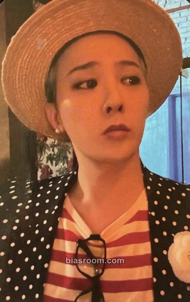 G-Dragon - G-Dragon - G-Dragon 2025 World Tour Ubermensch Event merch photocard photocard set tour merch