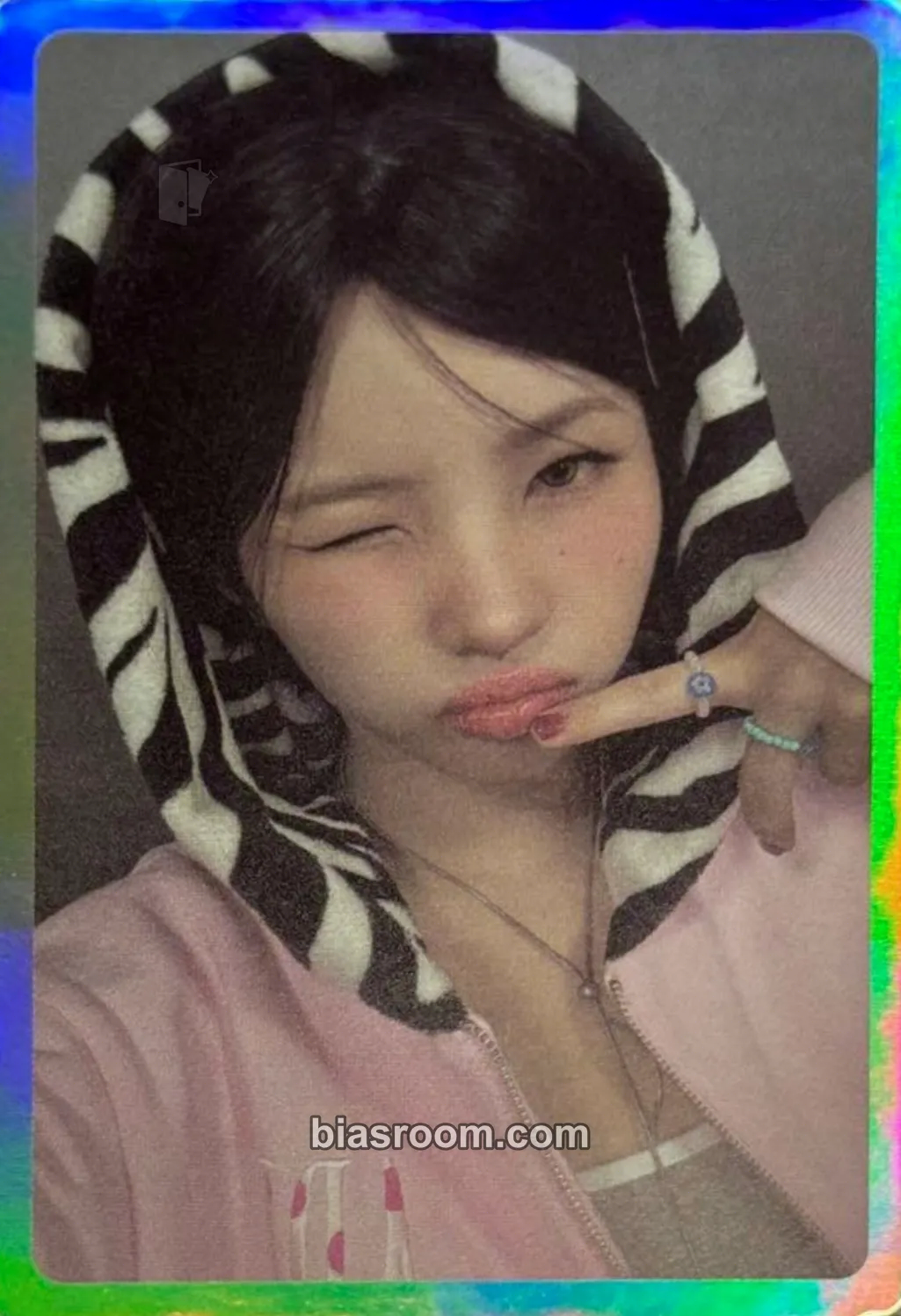 Soyeon MEDIA EXHIBITION : CITY of SENSE Photocard - i-dle - i-dle K-pop photocard