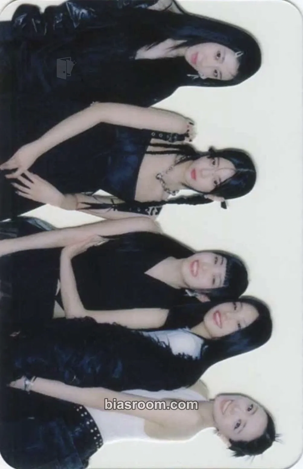 GOLD Photocard - ITZY - ITZY K-pop photocard
