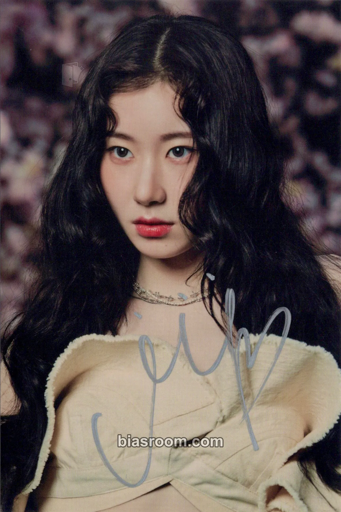 Chaeryeong GOLD Photocard - ITZY - ITZY K-pop photocard