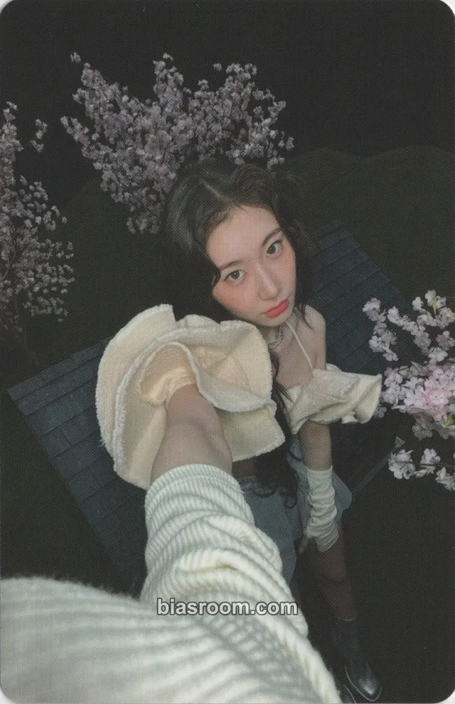 Chaeryeong GOLD Photocard - ITZY - ITZY K-pop photocard