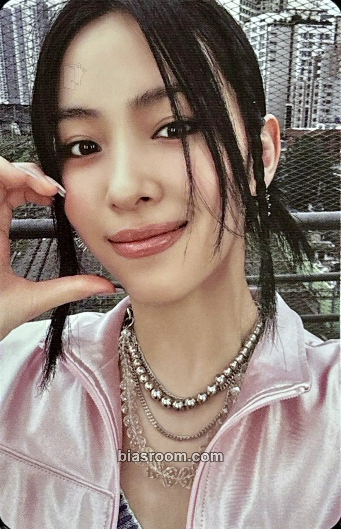 Ryujin GOLD Photocard - ITZY - ITZY K-pop photocard