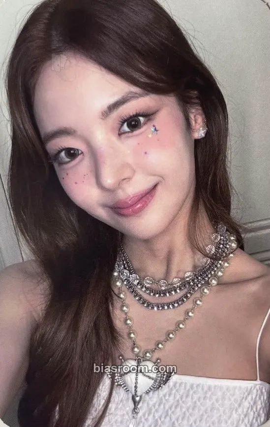 Lia GOLD Photocard - ITZY - ITZY K-pop photocard