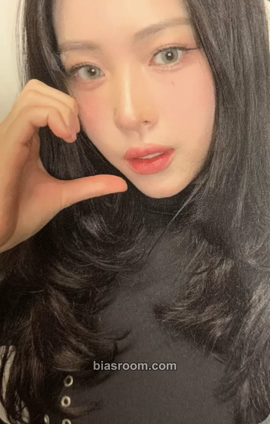 Ryujin GOLD Photocard - ITZY - ITZY K-pop photocard
