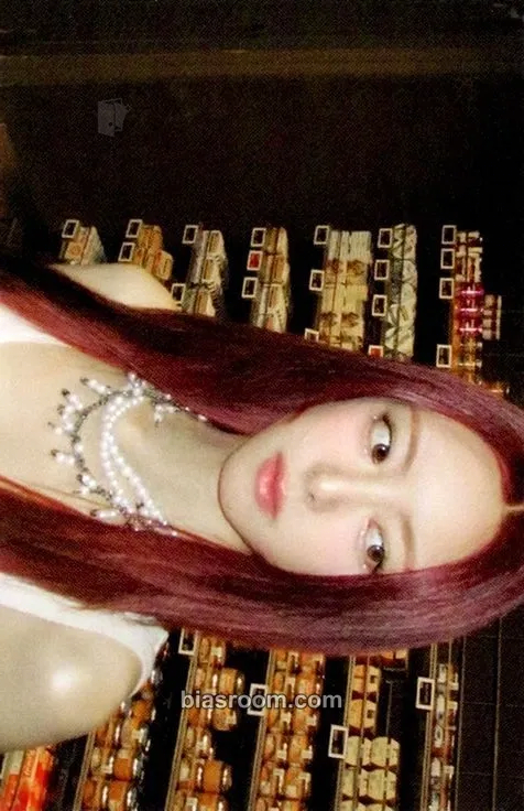 Yuna TUNNEL VISION Photocard - ITZY - ITZY K-pop photocard
