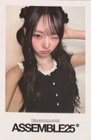 Shion Assemble25 Photocard - tripleS - tripleS K-pop photocard
