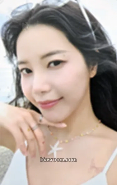 Solar Floating Free Photocard - MAMAMOO - MAMAMOO K-pop photocard