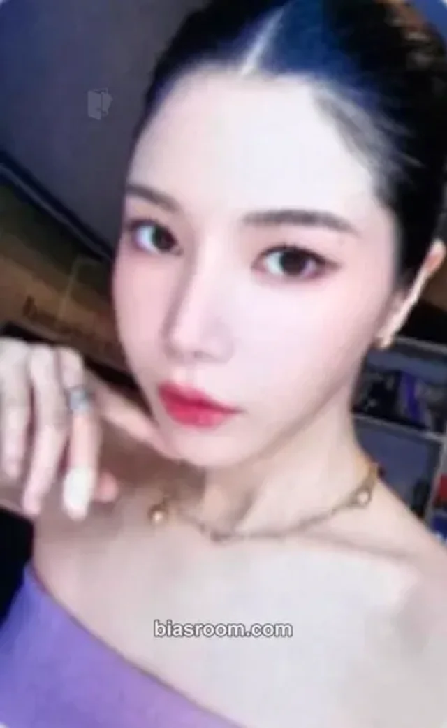 MAMAMOO - Solar - Floating Free Album fan meeting chongqing vip ticket benefit