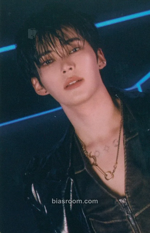 Hanbin Blue Paradise Photocard - ZEROBASEONE - ZEROBASEONE K-pop photocard
