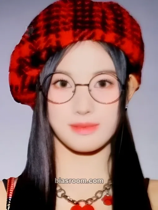 Jini ENTWURF Photocard - NMIXX - NMIXX K-pop photocard