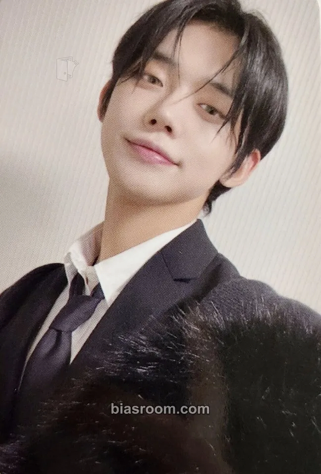 Yeonjun The Name Chapter: Temptation Photocard - TOMORROW X TOGETHER - TOMORROW X TOGETHER K-pop photocard