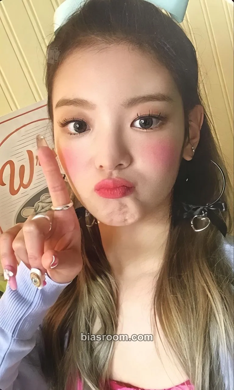 Lia Crazy in Love Photocard - ITZY - ITZY K-pop photocard