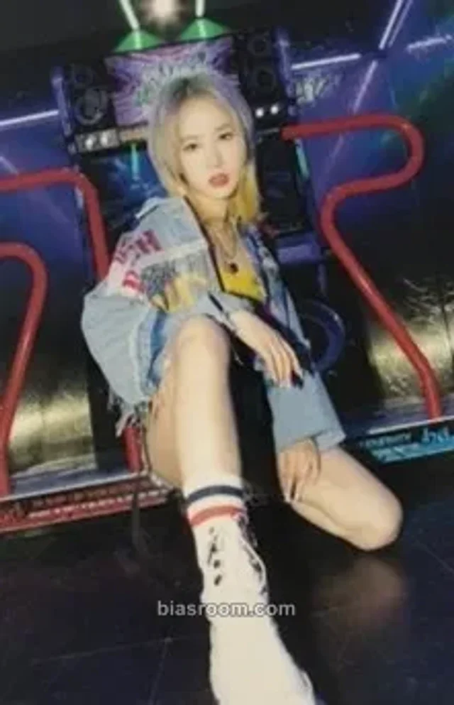 3YE - Yuji - Stalker Album album photocard