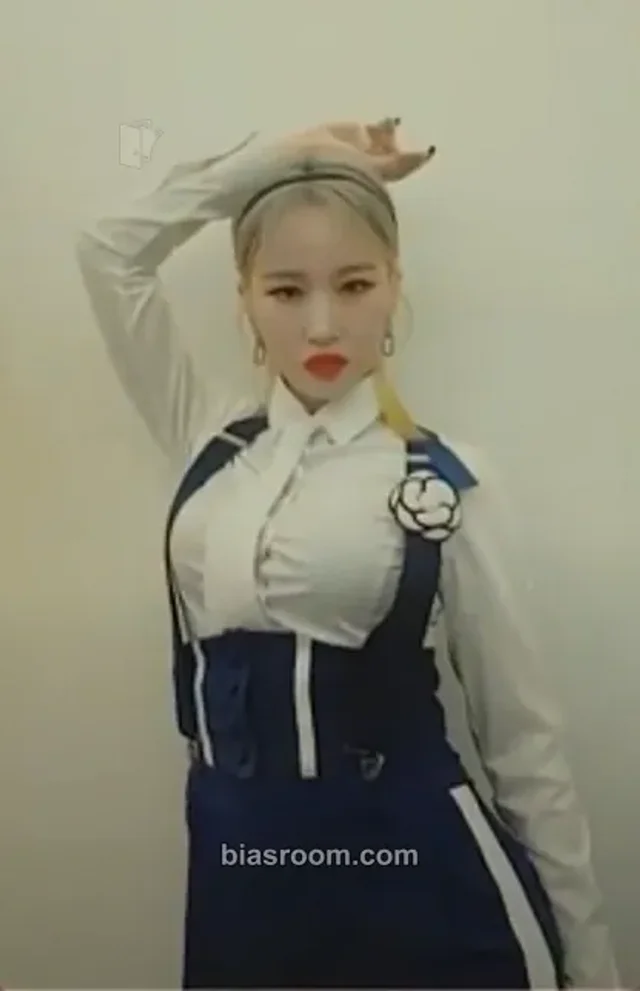 3YE - Yuji - Stalker Album album photocard