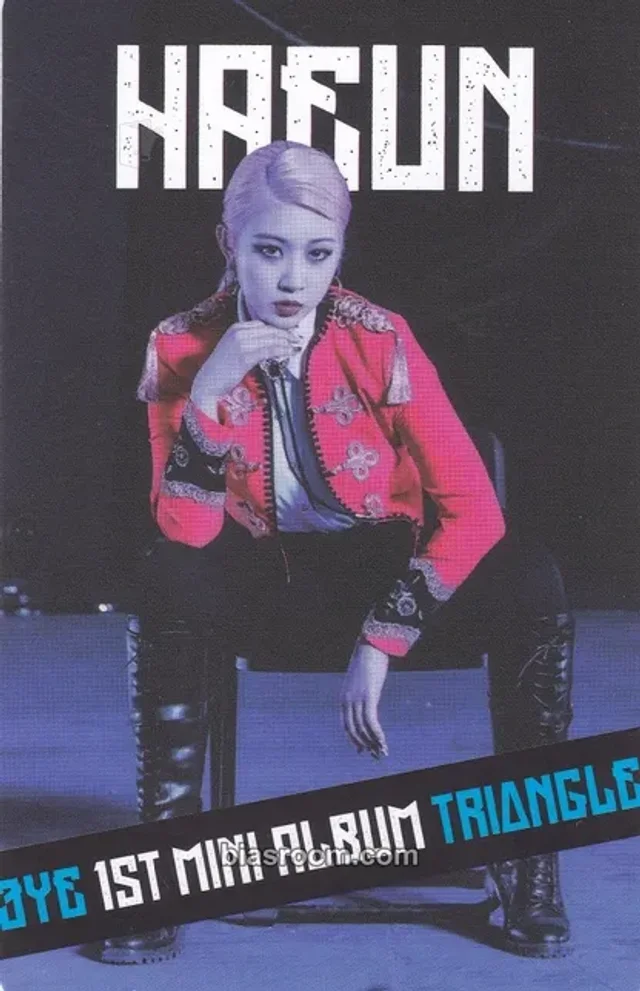 3YE - Haeun - Triangle Album album photocard A version