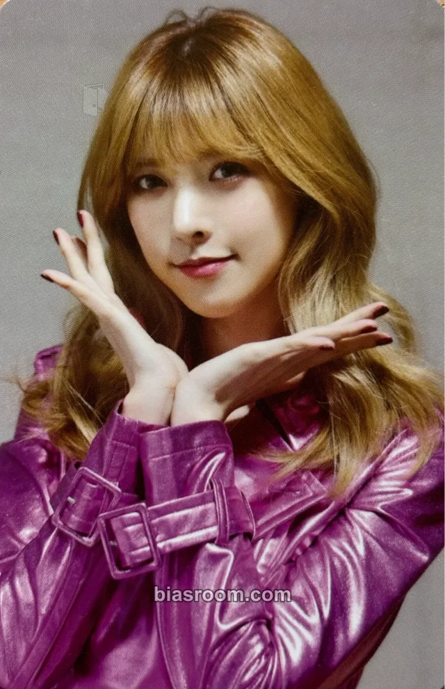 Hello Venus - Alice - Mystery of Venus Album album photocard color version