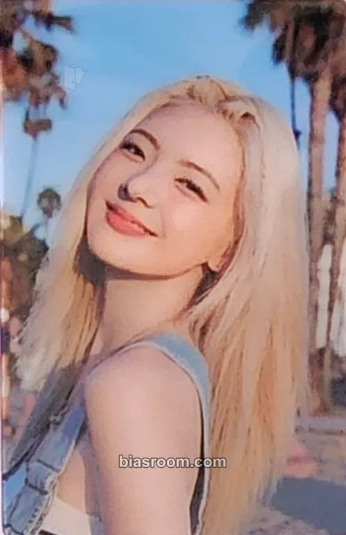Lia 2024: Best Friends Forever Season's Greetings Photocard - ITZY - ITZY K-pop photocard