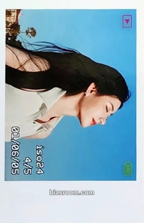 Chaeryeong 2024: Best Friends Forever Season's Greetings Photocard - ITZY - ITZY K-pop photocard