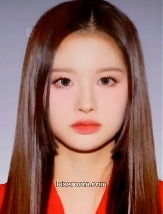 Sullyoon ENTWURF Photocard - NMIXX - NMIXX K-pop photocard