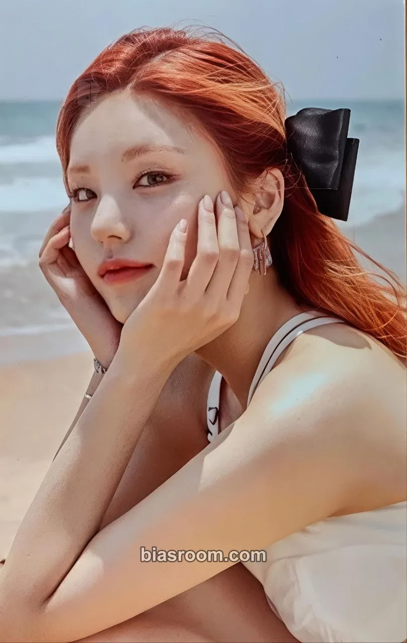 Yeji 2022: Best Friends Forever Season's Greetings Photocard - ITZY - ITZY K-pop photocard