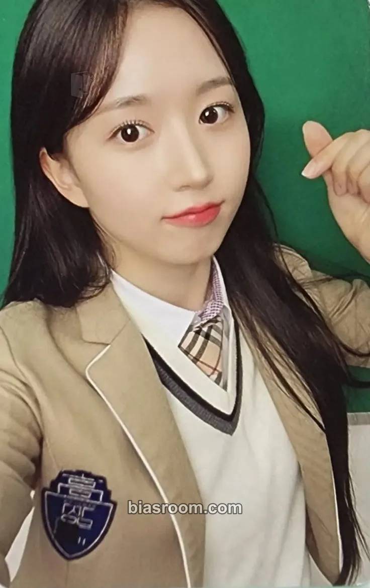 Haewon ENTWURF Photocard - NMIXX - NMIXX K-pop photocard