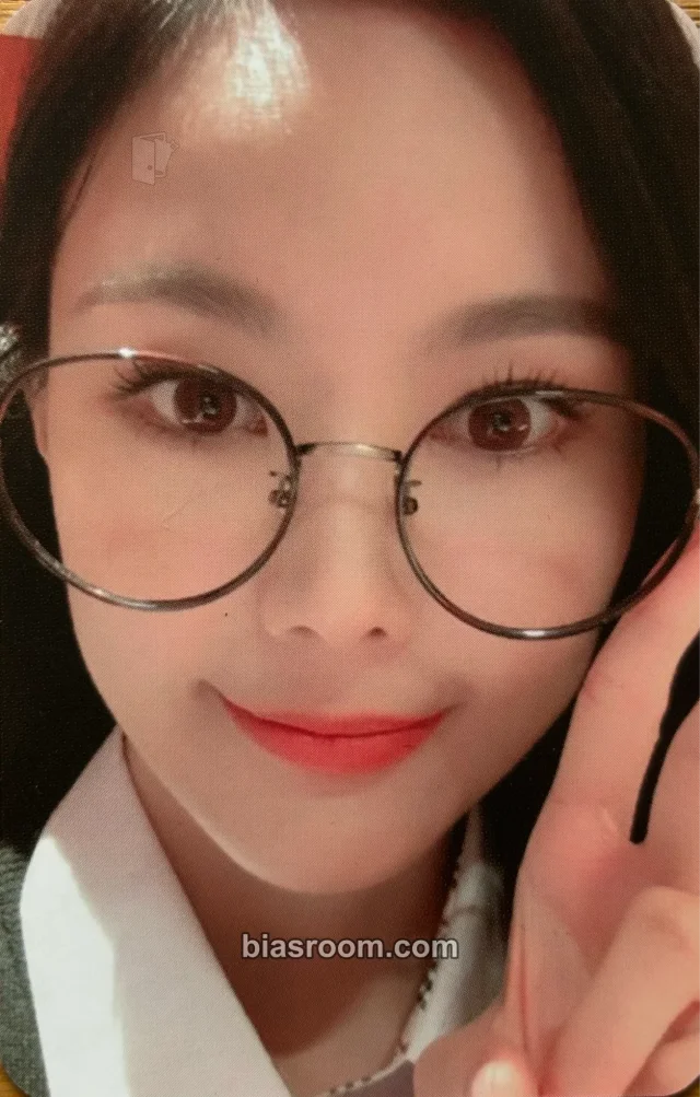Brown Eyed Girls - Miryo - RE_vive Album black back album photocard