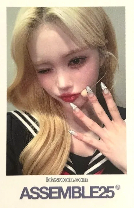 Mayu Assemble25 Photocard - tripleS - tripleS K-pop photocard