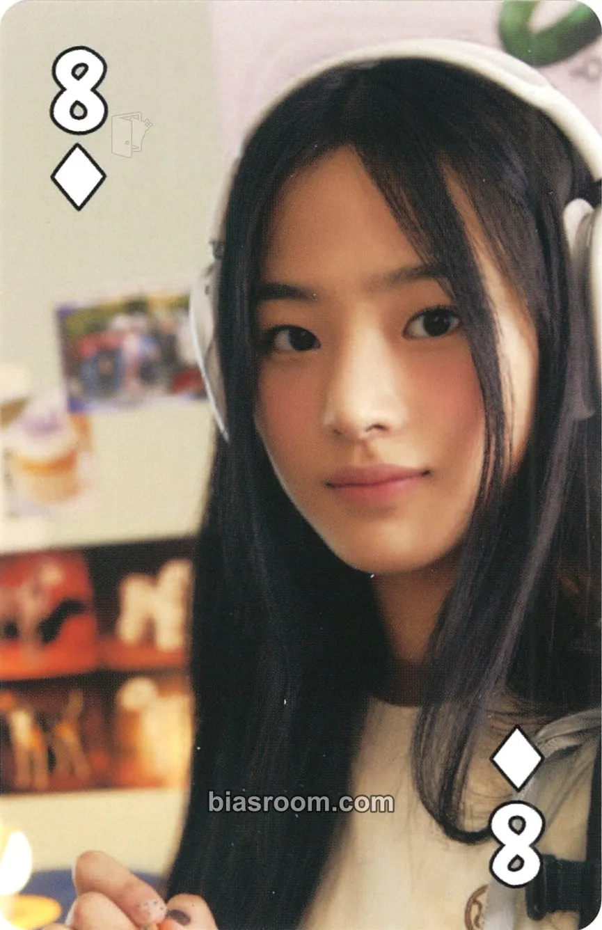 Minji Welcome to ROOM 722 (2023 Season's Greetings) Photocard - NewJeans - NewJeans K-pop photocard