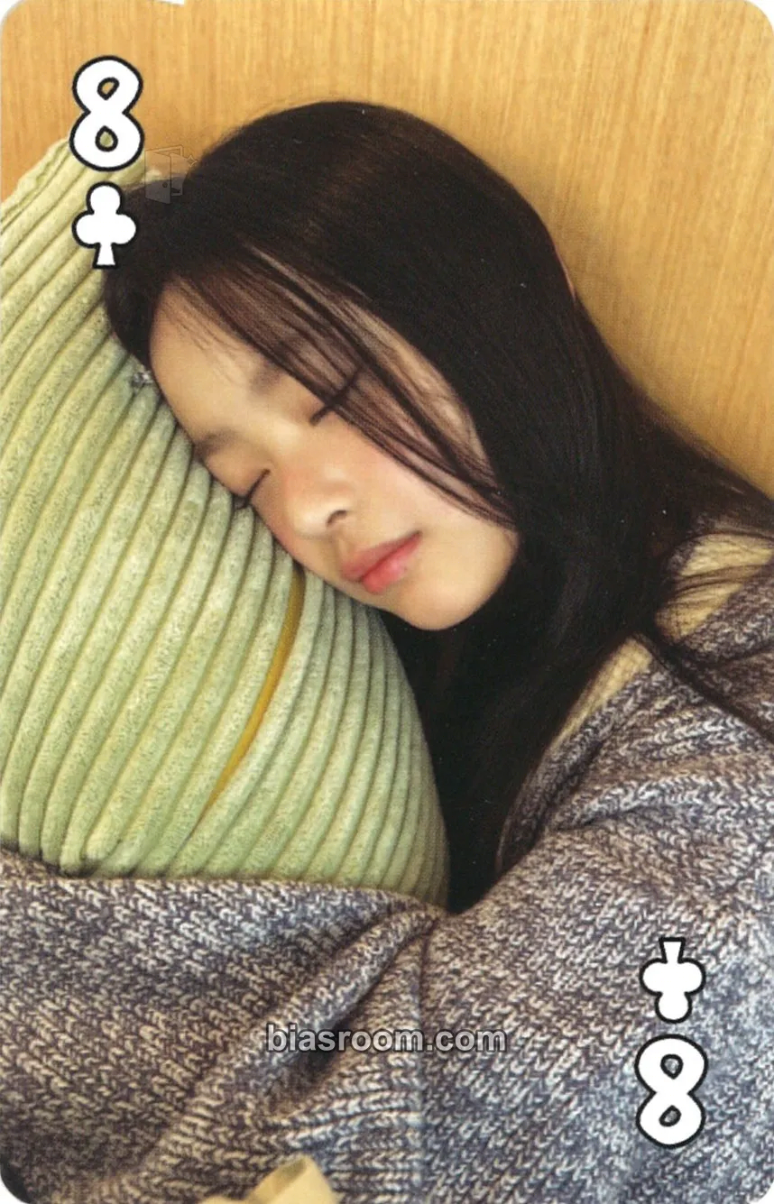 Hanni Welcome to ROOM 722 (2023 Season's Greetings) Photocard - NewJeans - NewJeans K-pop photocard