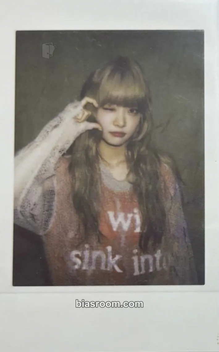 Hong Eunchae EASY Photocard - LE SSERAFIM - LE SSERAFIM K-pop photocard