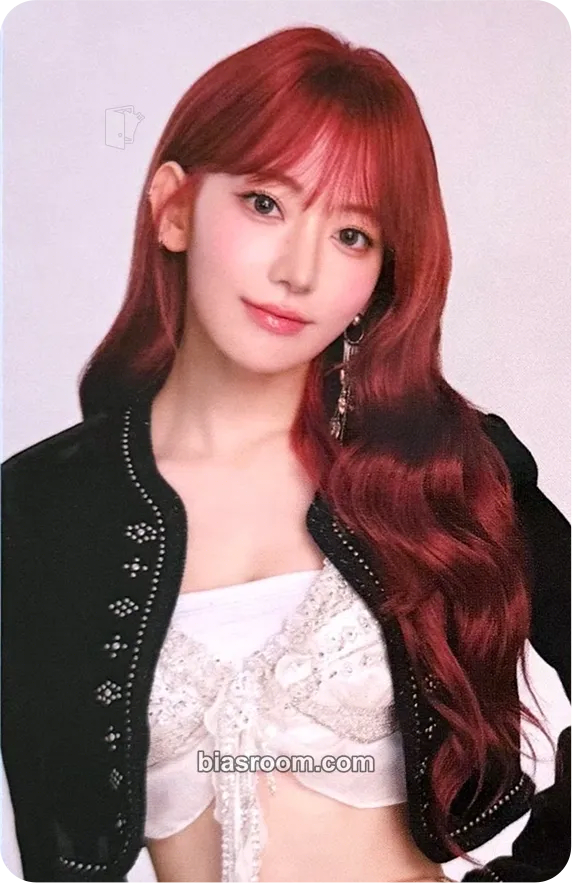 Sakura Easy Crazy Hot Tour Encore (2025/26) Photocard - LE SSERAFIM - LE SSERAFIM K-pop photocard