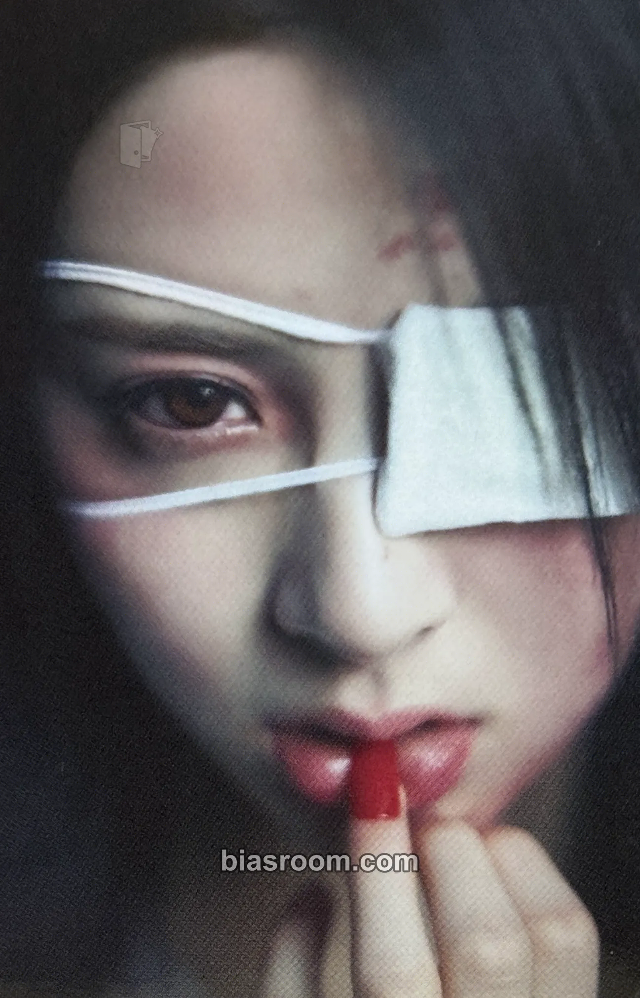 Huh Yunjin UNFORGIVEN Photocard - LE SSERAFIM - LE SSERAFIM K-pop photocard