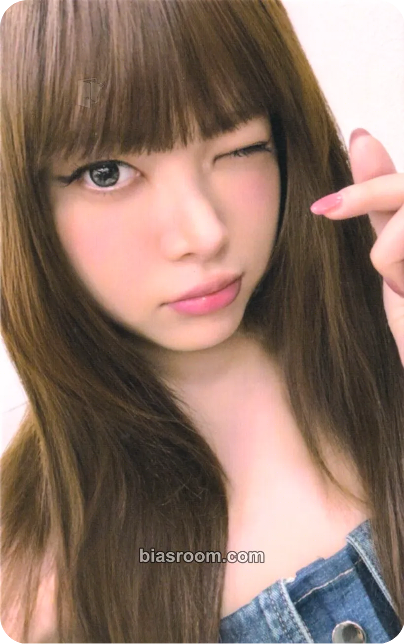 Hong Eunchae Easy Crazy Hot Tour Encore (2025/26) Photocard - LE SSERAFIM - LE SSERAFIM K-pop photocard