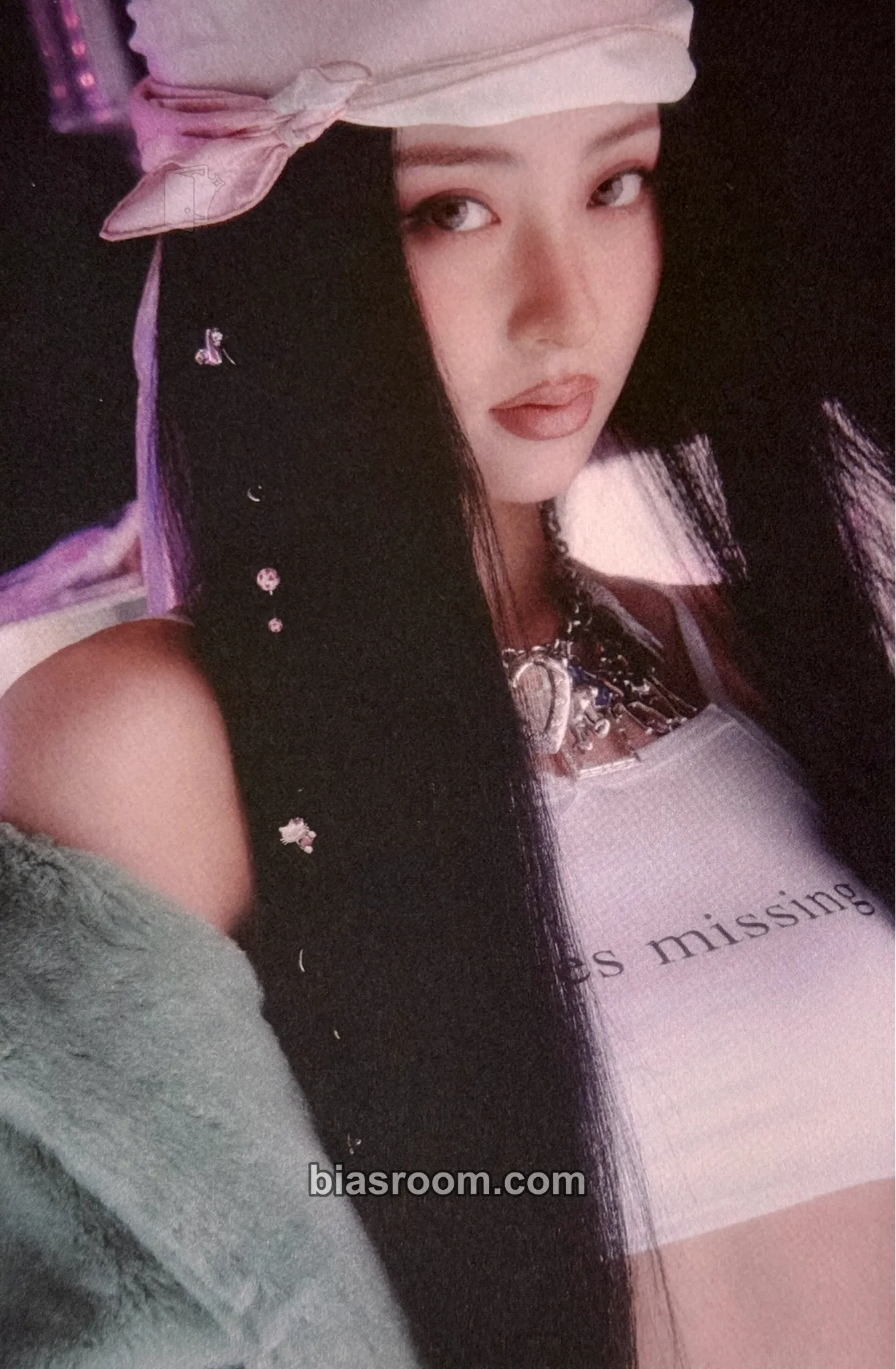 Huh Yunjin EASY Photocard - LE SSERAFIM - LE SSERAFIM K-pop photocard