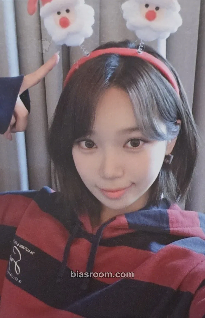 Kim Chaewon SBS Gayo Daejeon (2024) Photocard - LE SSERAFIM - LE SSERAFIM K-pop photocard
