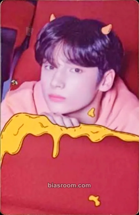 Huening Kai Released Album Lucky Draw Event Photocard - TOMORROW X TOGETHER - TOMORROW X TOGETHER K-pop photocard