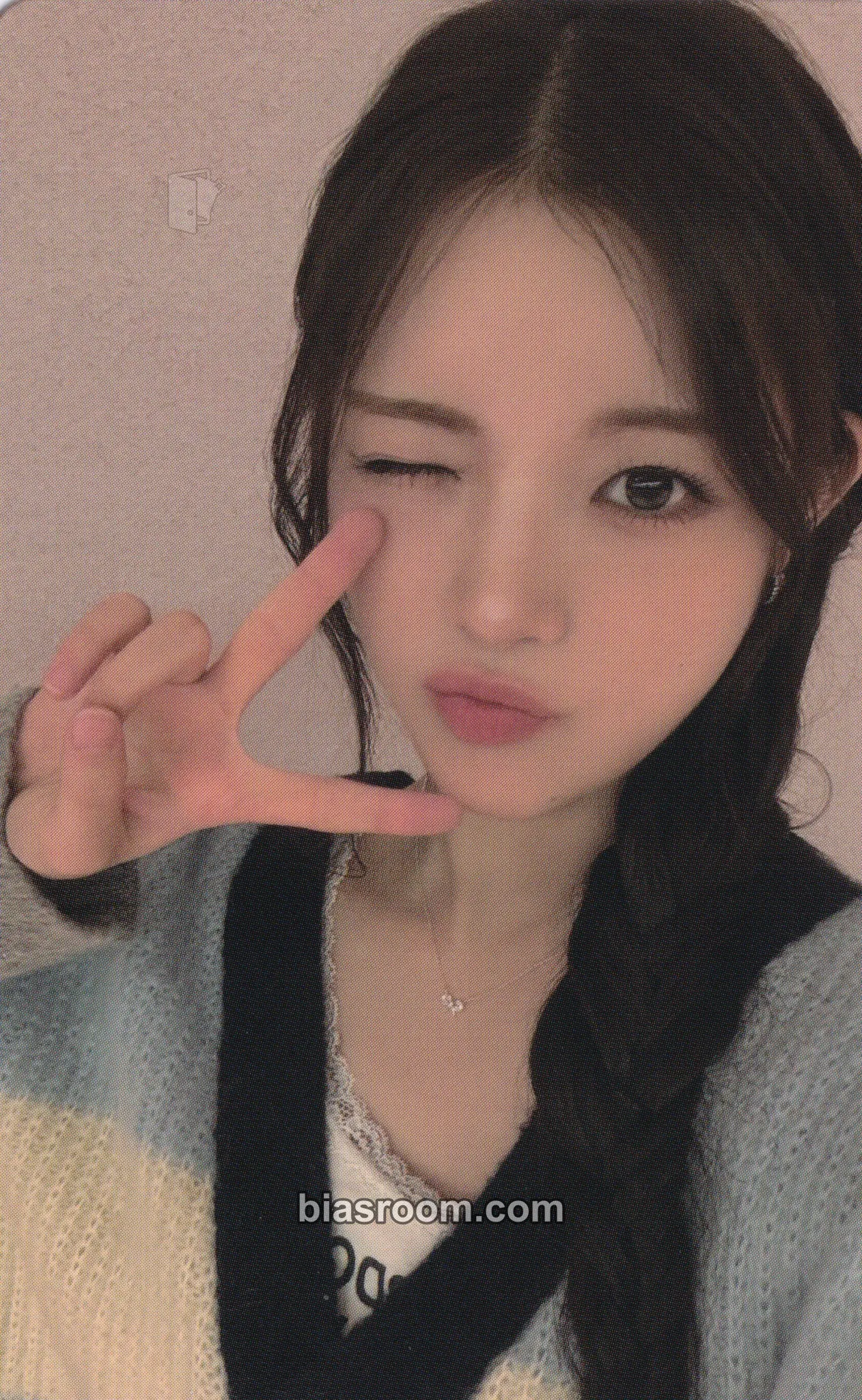 Yuha FOCUS Photocard - Hearts2Hearts - Hearts2Hearts K-pop photocard