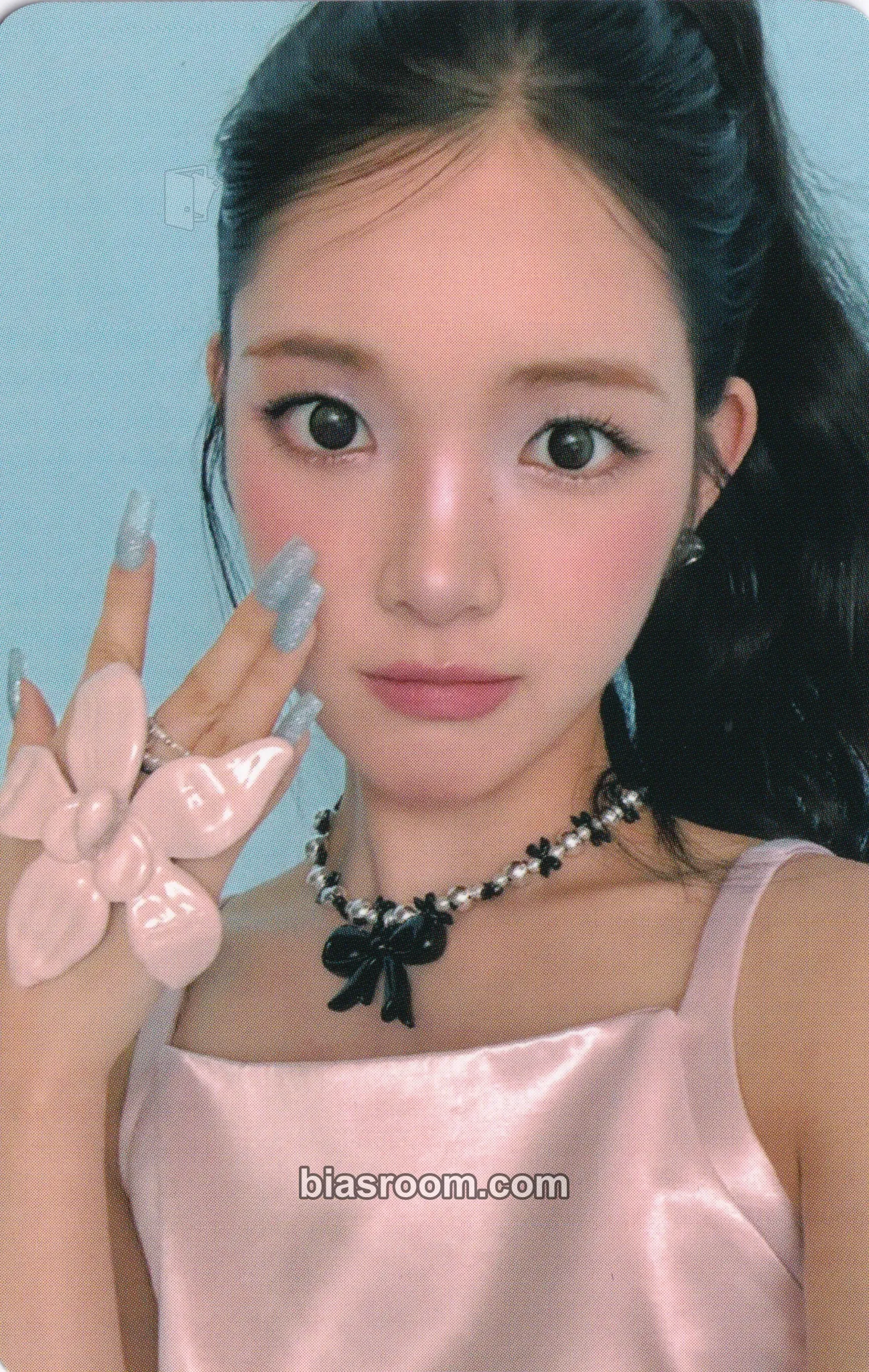 Yuha FOCUS Photocard - Hearts2Hearts - Hearts2Hearts K-pop photocard