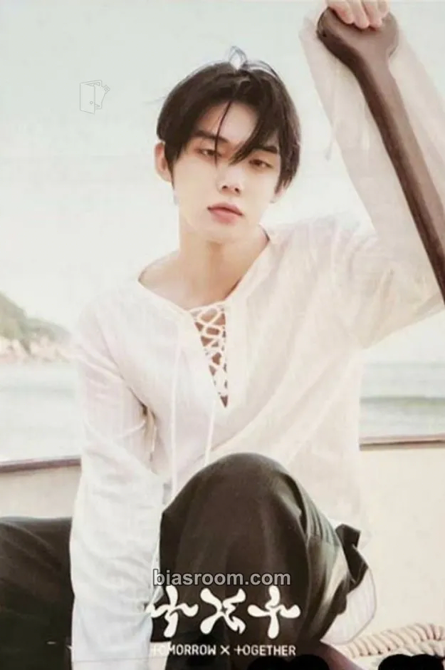 Yeonjun The Name Chapter: Temptation Photocard - TOMORROW X TOGETHER - TOMORROW X TOGETHER K-pop photocard