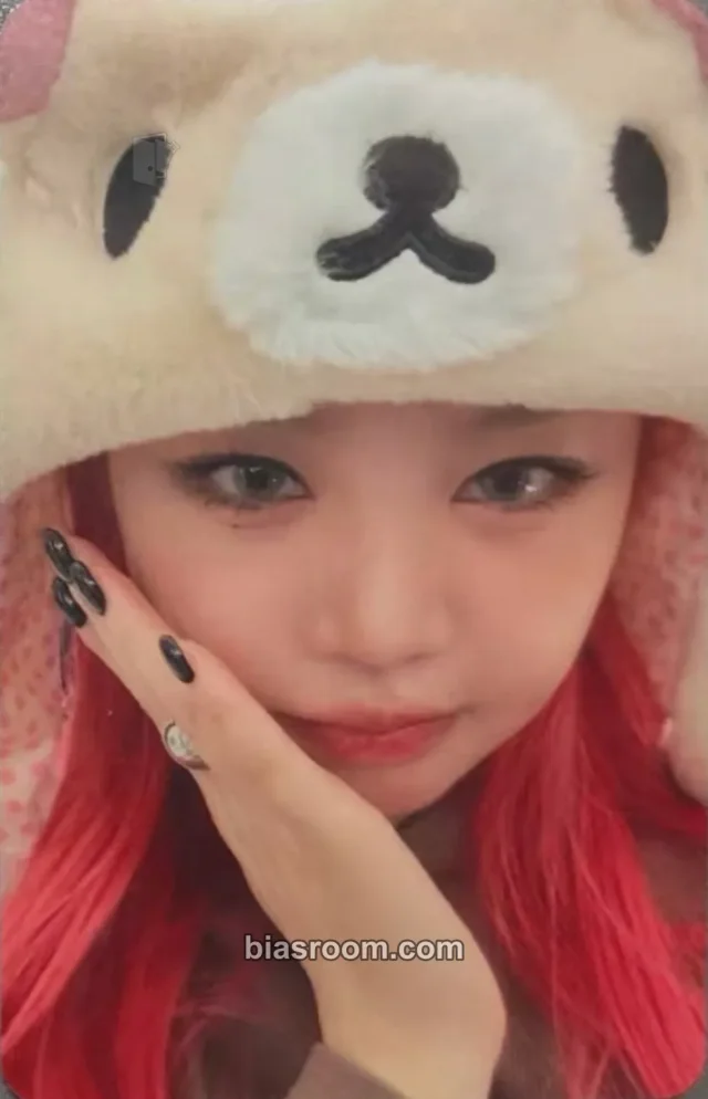 Soojin - Soojin - BADITUDE Album video call starriver