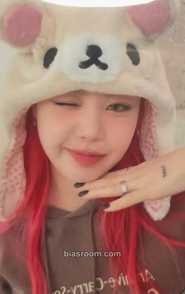 Soojin - Soojin - BADITUDE Album video call starriver