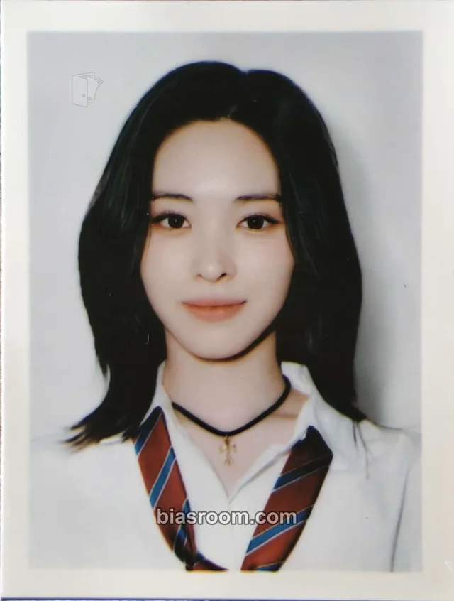 ITZY - Ryujin - ITZY Official Fanclub MIDZY 3rd Generation Other id photo kit inclusion fanclub