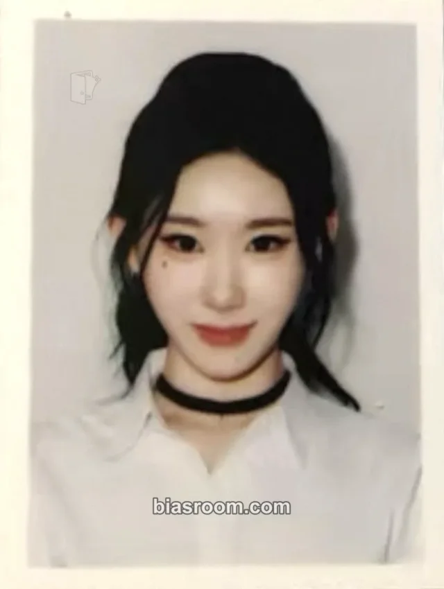 ITZY - Chaeryeong - Itzy official fanclub MIDZY 3rd generation Other id photo