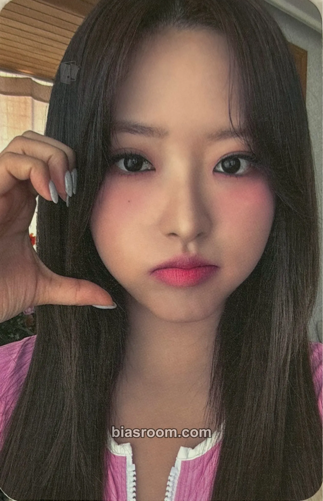 HyeJu 2024 Season's Greetings: Our Vacation Photocard - Loossemble - Loossemble K-pop photocard