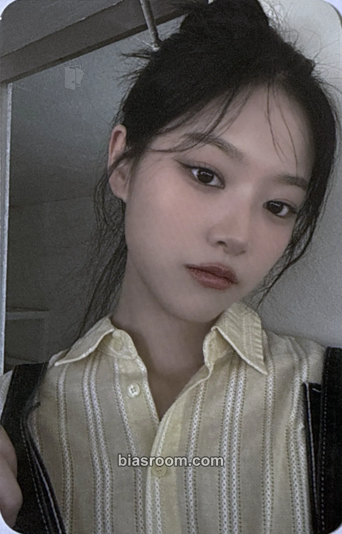 HyunJin 2024 Season's Greetings: Our Vacation Photocard - Loossemble - Loossemble K-pop photocard