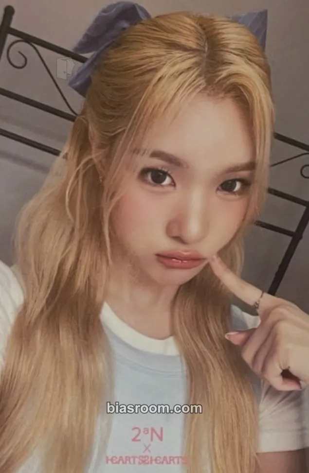 Juun 2aN x Hearts2Hearts Photocard - Hearts2Hearts - Hearts2Hearts K-pop photocard